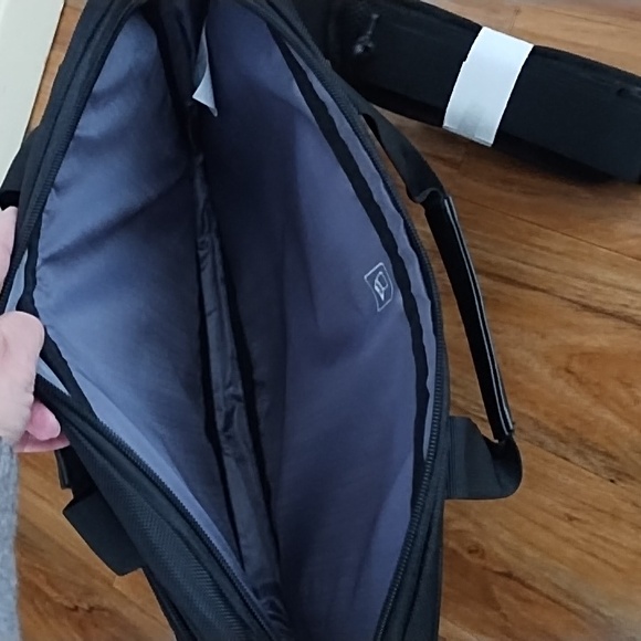 Samsonite Laptop Shuttle 15" NWT - Picture 3 of 10